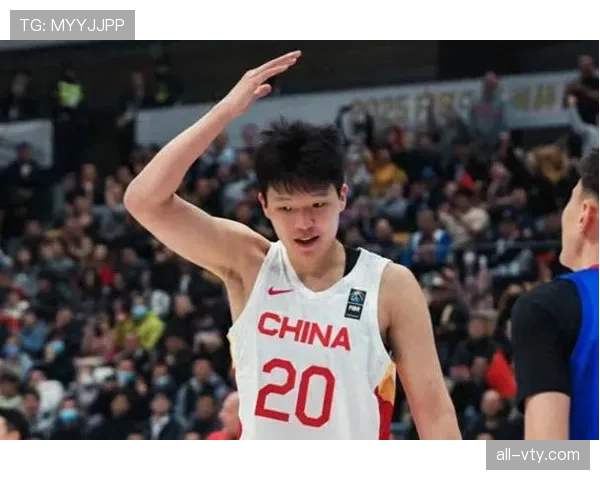 杨瀚森训练完直接去超市买打折菜，这自律程度娱乐圈没人敢认亲